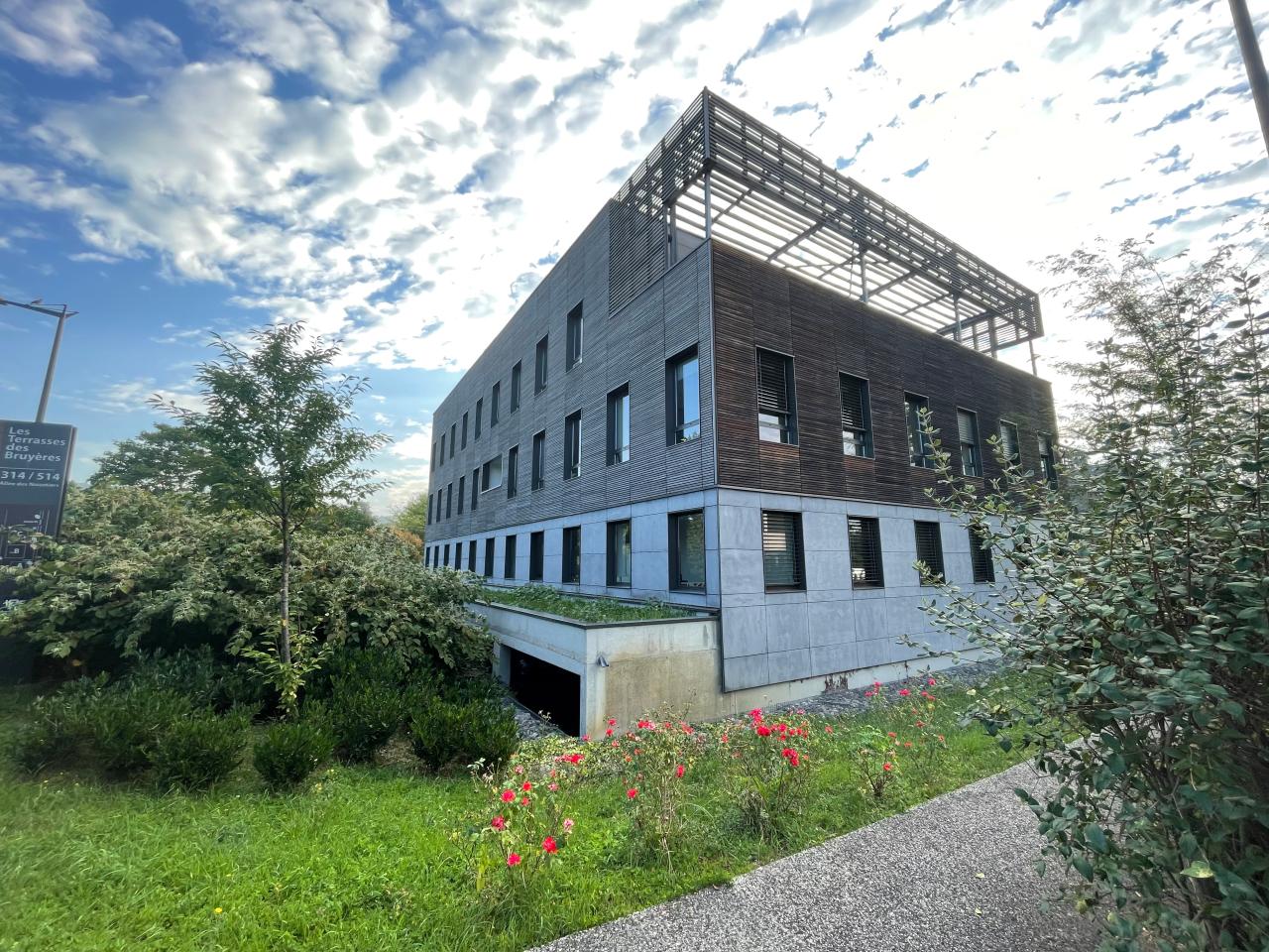 Bureau Limonest 127m² Location bureau Limonest Rhône OLBUR2425436 0